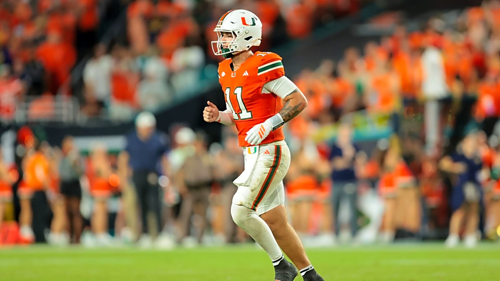 Carson Beck Earns Week 1 Honors From Top QB Award After Notre Dame Takedown