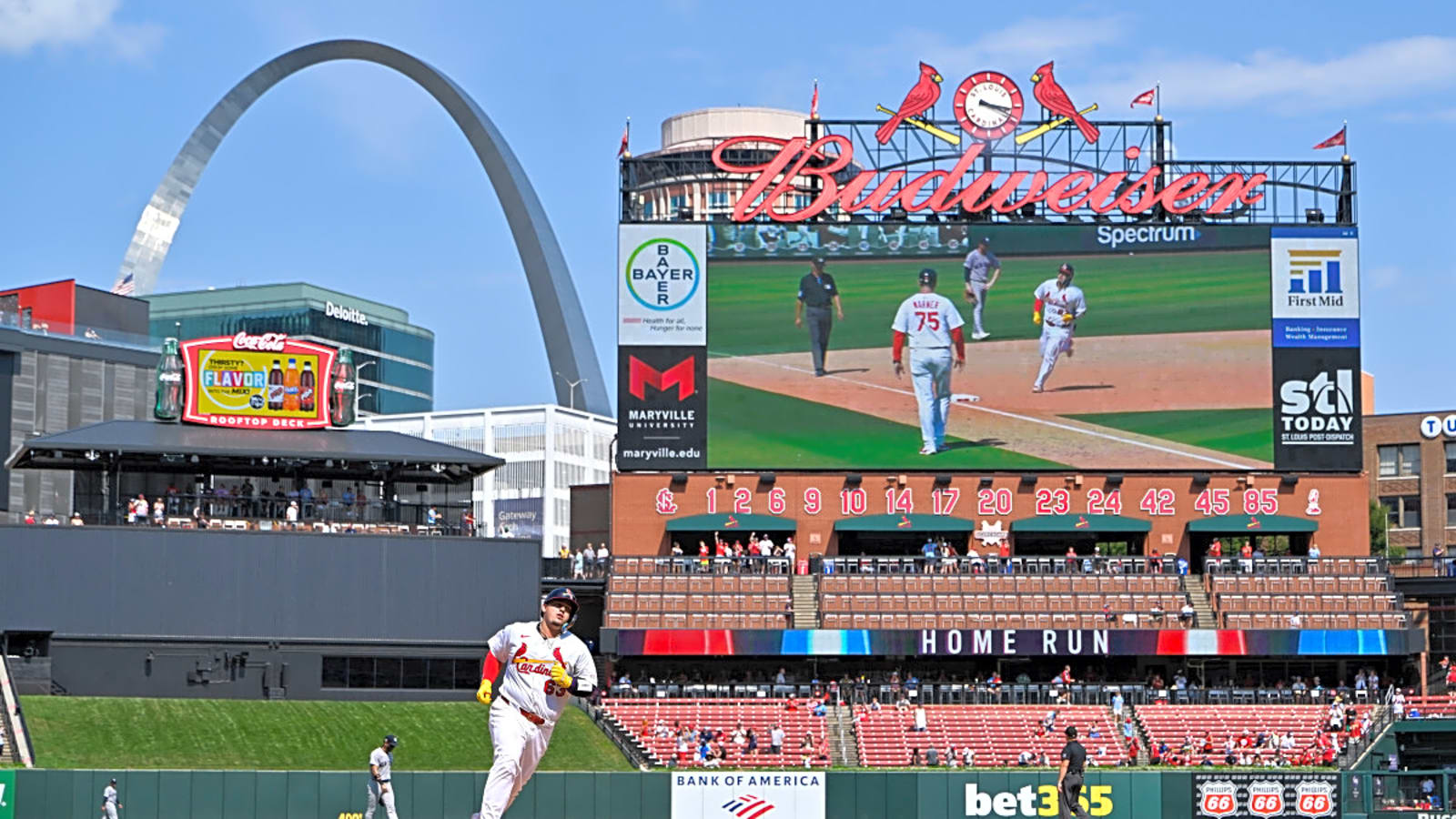 Joe Buck doesn&#39;t hold back on Cardinals attendance woes
