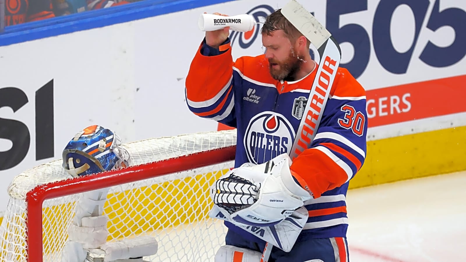 Oilers Coach Addresses Goalie Situation After Game 5 Decision Backfires