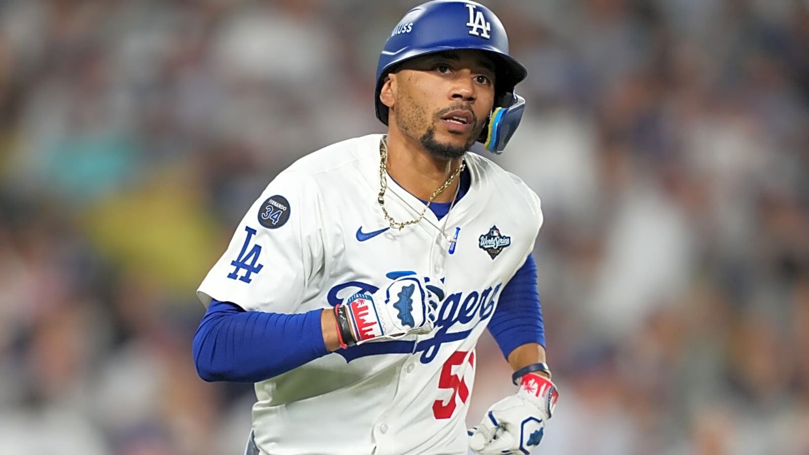 Dodgers' Mookie Betts Announces Off-Field News on Tuesday