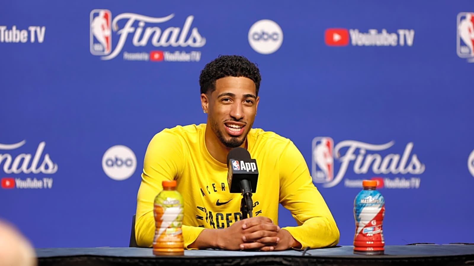Tyrese Haliburton Sends Caitlin Clark Message on Friday