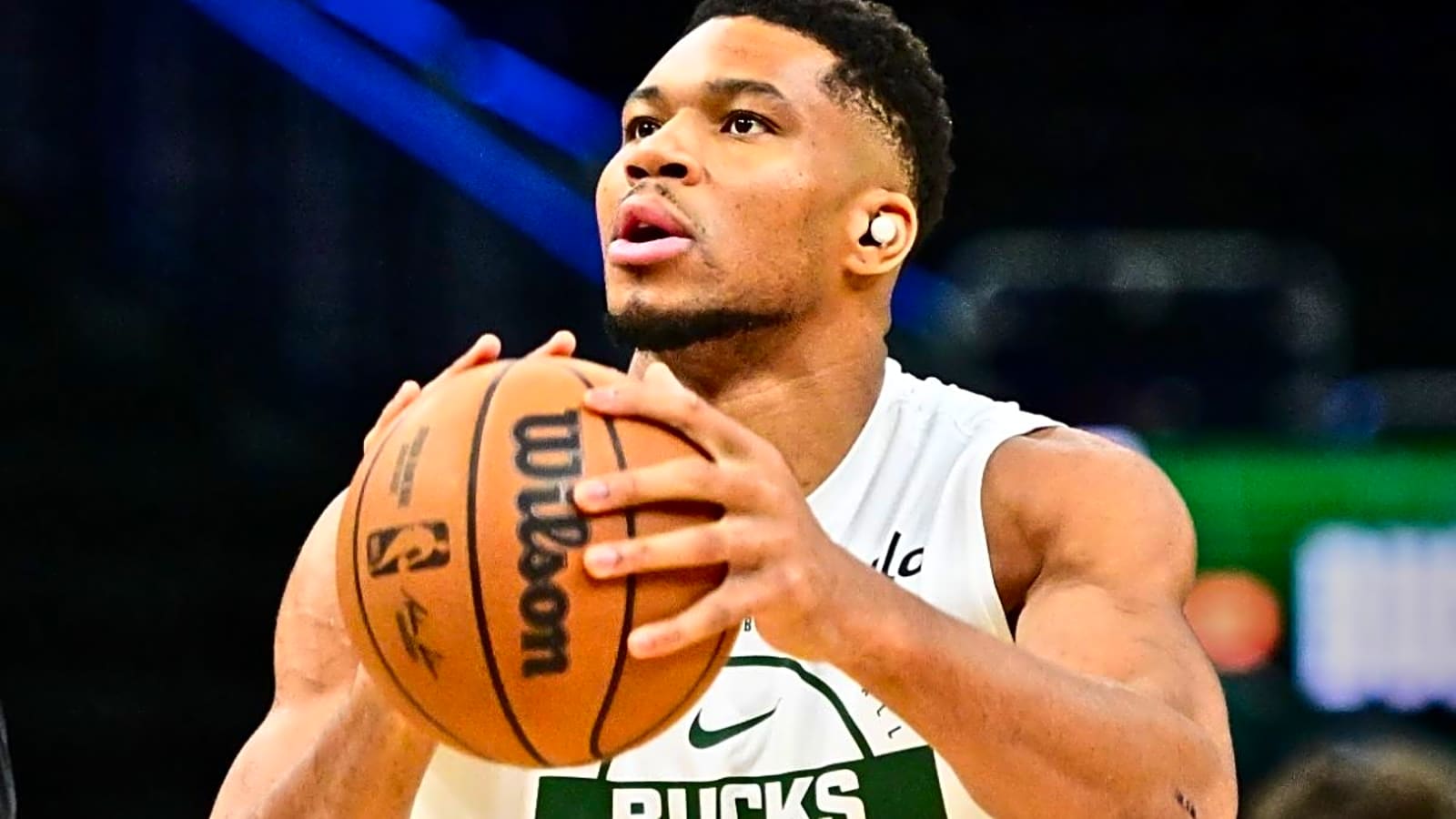 Is Giannis Antetokounmpo Playing Tonight? Bucks vs Lakers Injury Report, Where to Watch & More (Nov. 15)