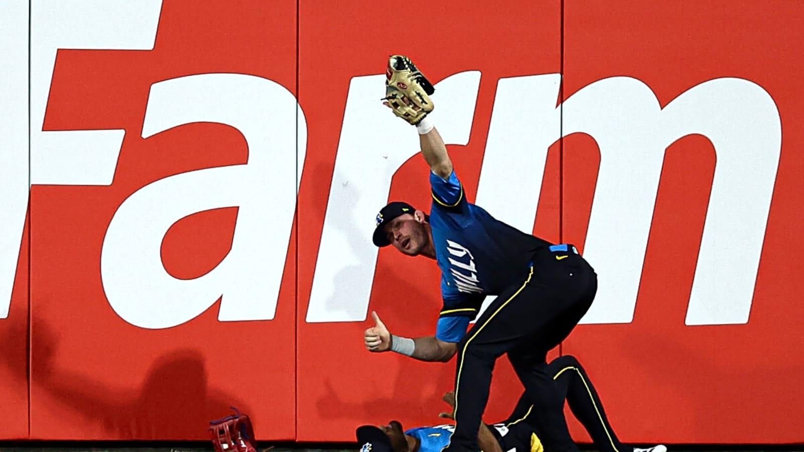 Phillies Outfielder Feels &#39;Best&#39; After Incredible Ninth Inning Catch