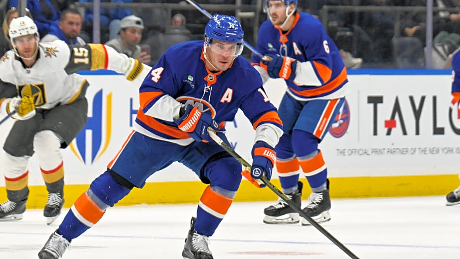 Islanders Overcome Blackhawks in the Shootout, 3-2