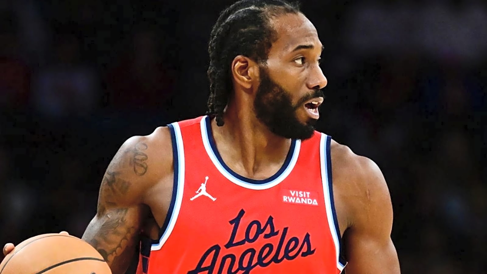 Kawhi Leonard, Clippers Locker Room React to James Harden Trade News After 76ers Absence
