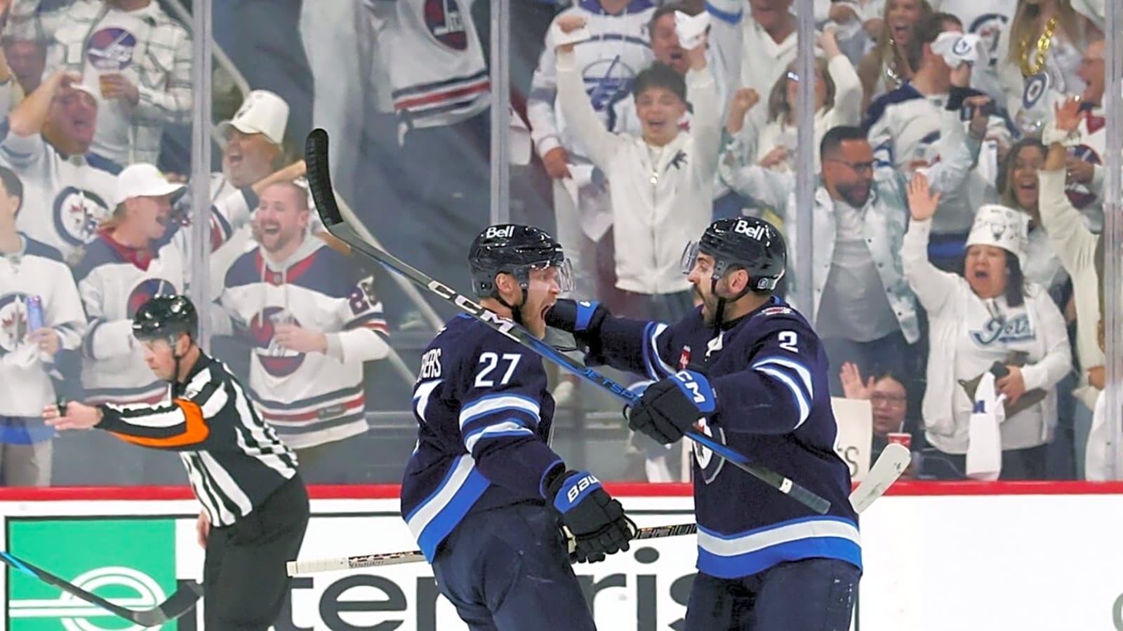 Jets Defenseman Gets Brutally Honest on Stars Series