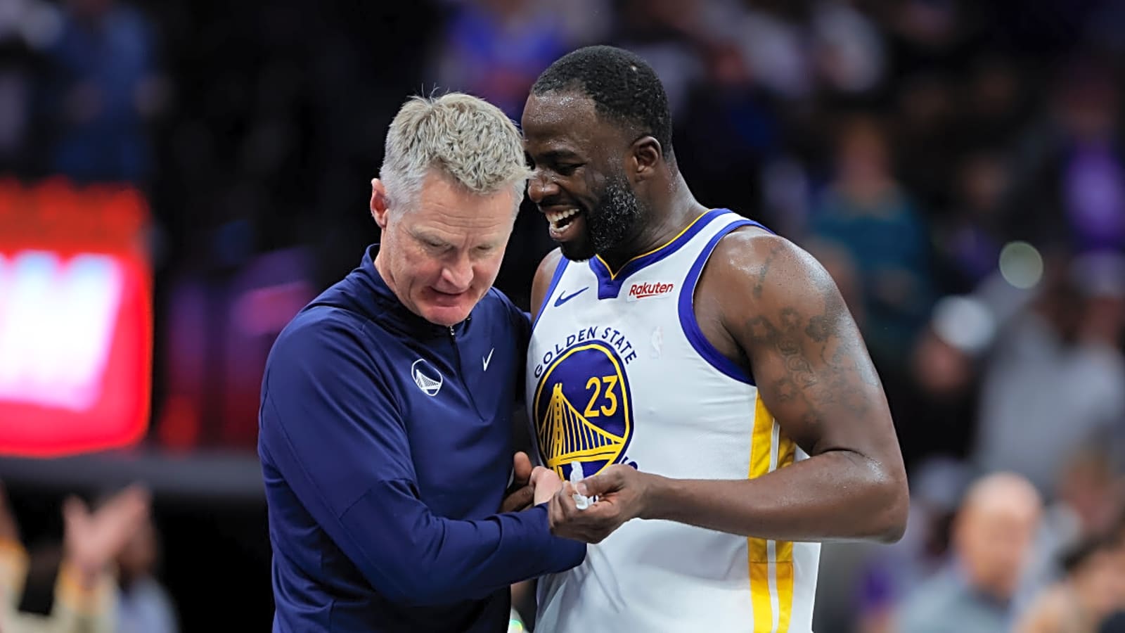 Draymond Green Issues Warning About Lakers After $10 Billion Sale