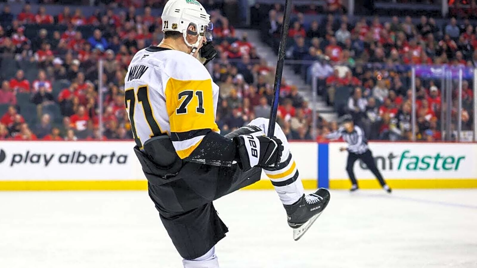 Penguins News & Rumors: Crosby’s Return, Malkin’s Future & Soderblom