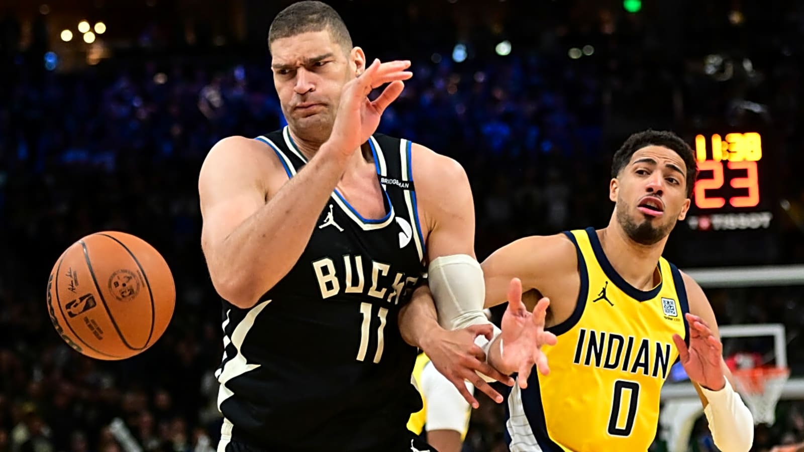 Lakers Top Candidate to Reunite With Versatile Big Man, Recent NBA Champion