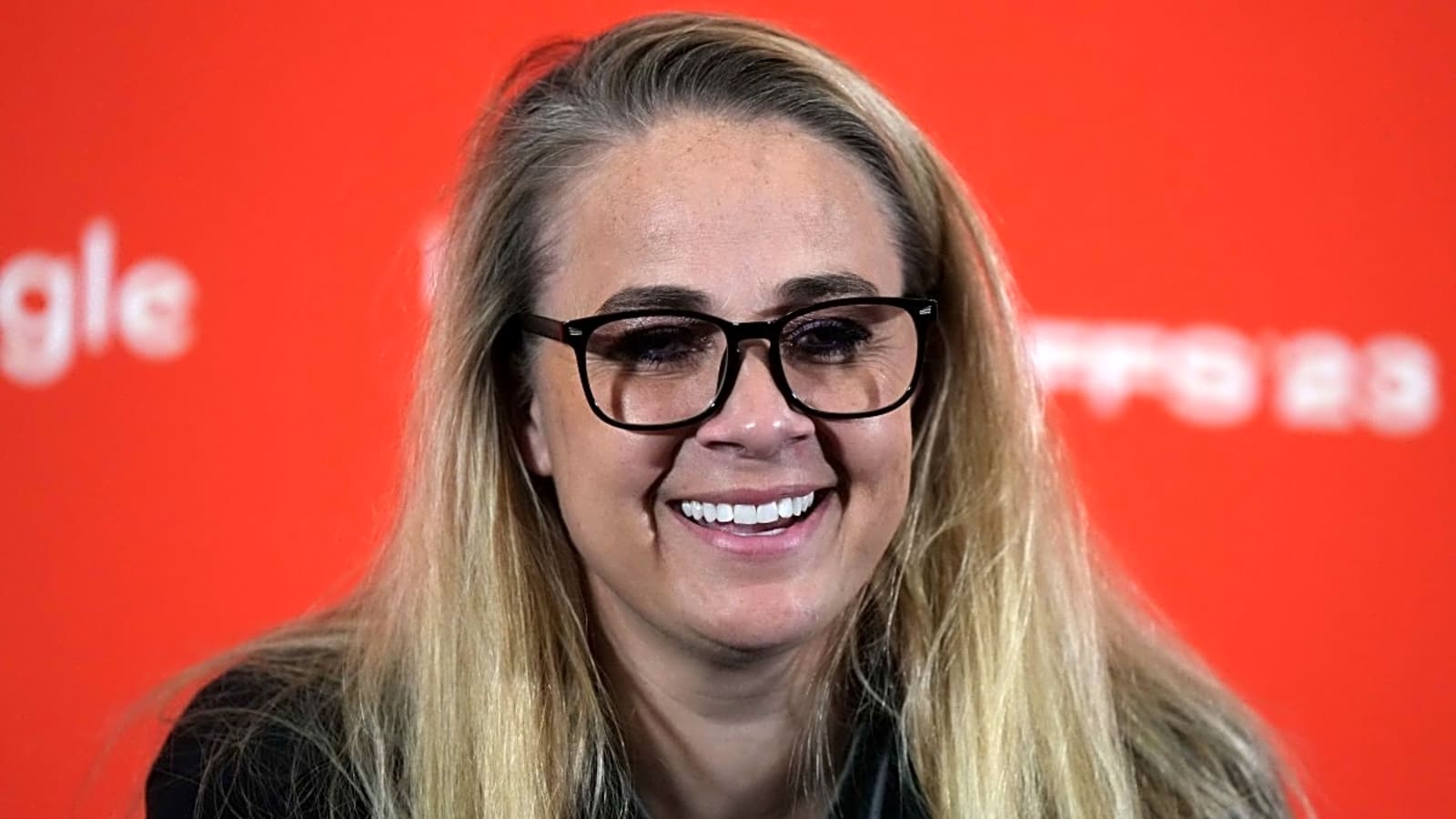 Becky Hammon Sends Clear Message About Caitlin Clark Amid Fever-Aces Game