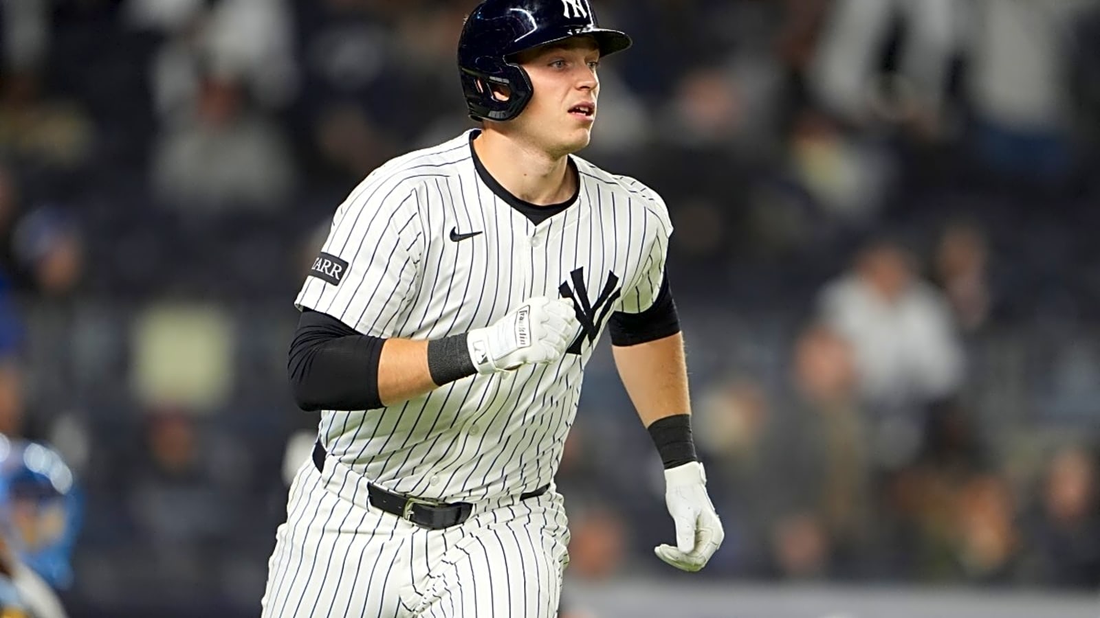 Injury Concerns Arise as Yankees&#39; Young Star Exits Game