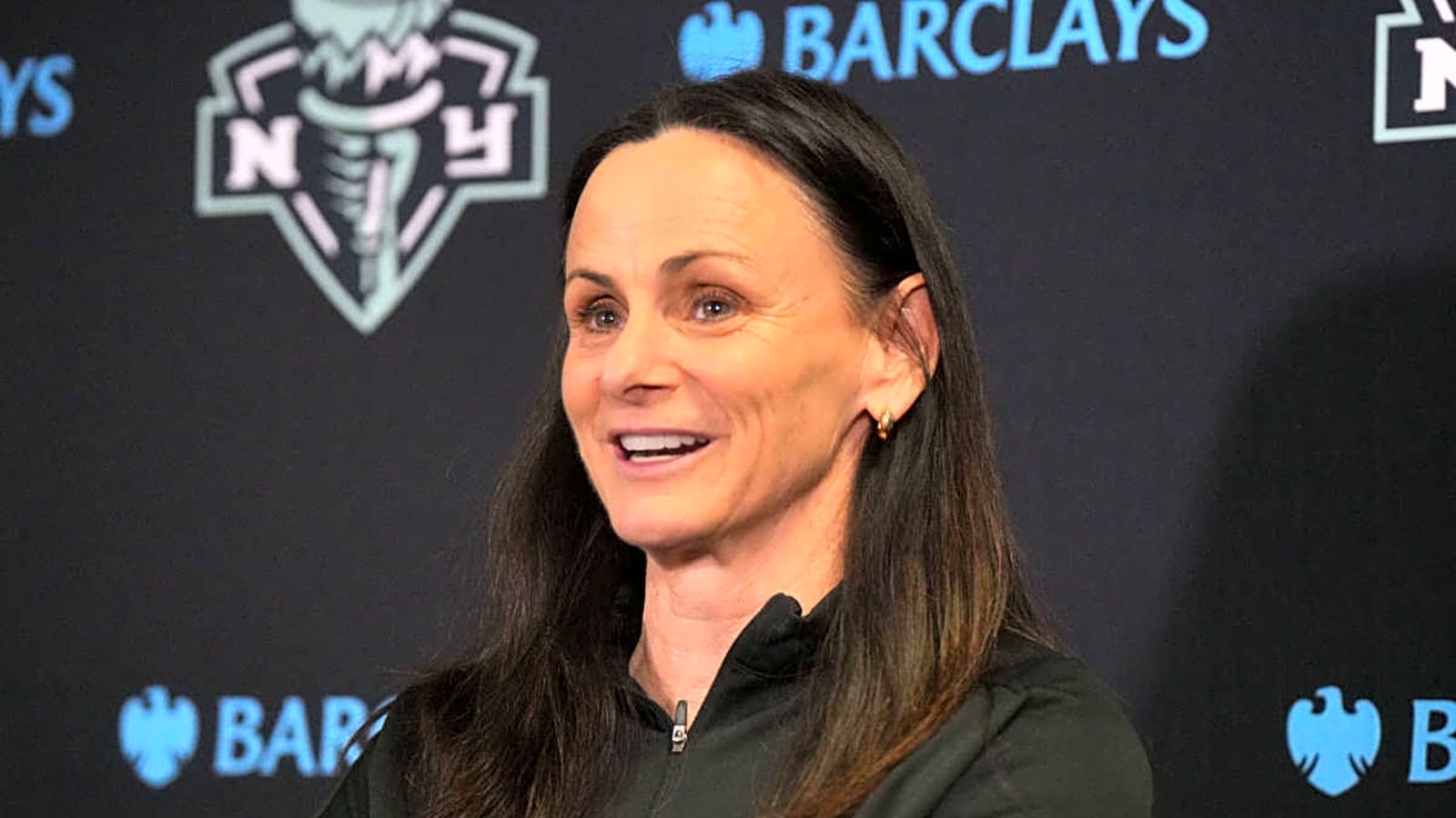 'Absolutely Thrilled': Top WNBA Coach&#39;s Strong Reaction to Sandy Brondello Firing