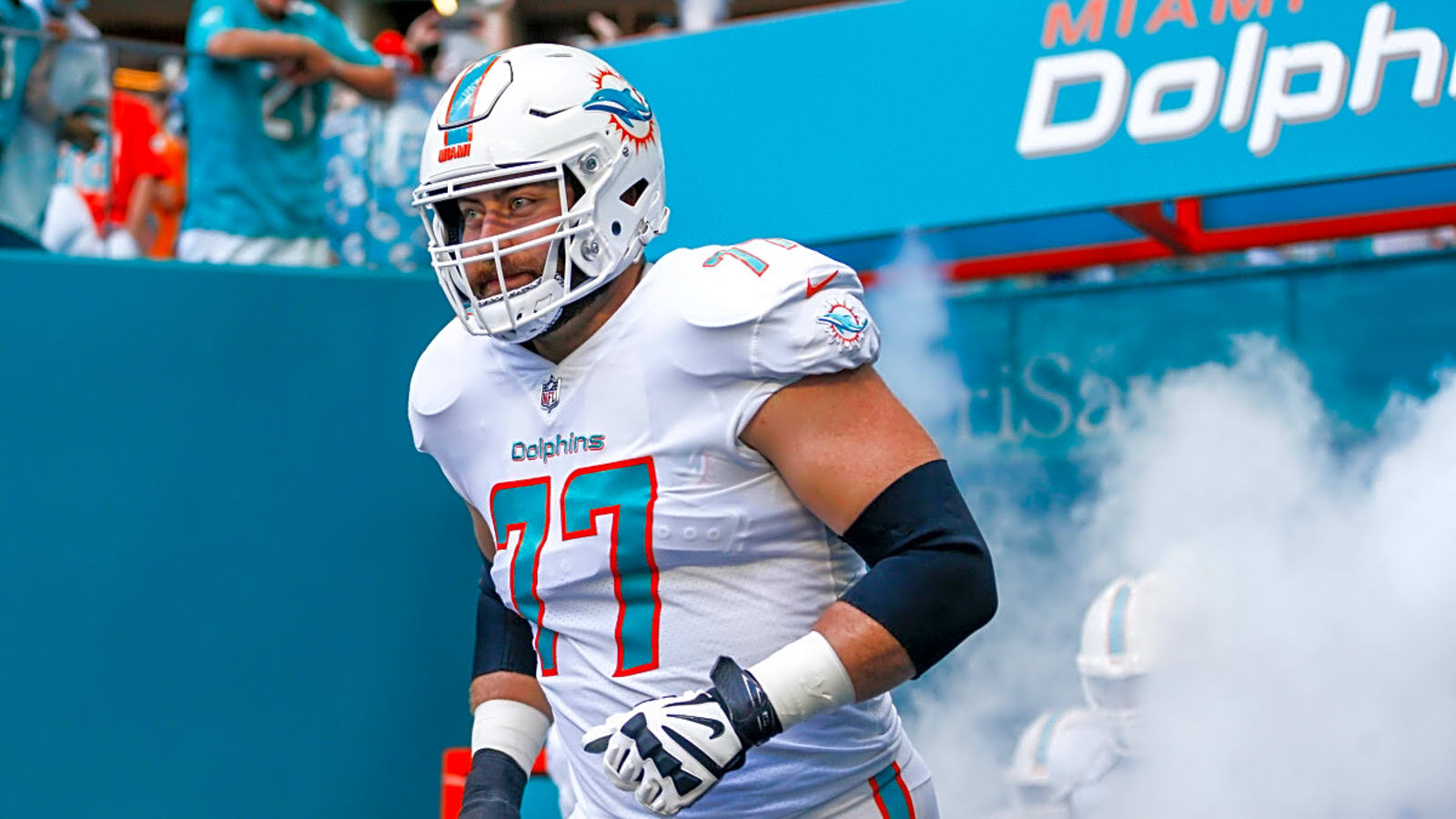 Former Dolphins Offensive Lineman Announces Retirement from NFL