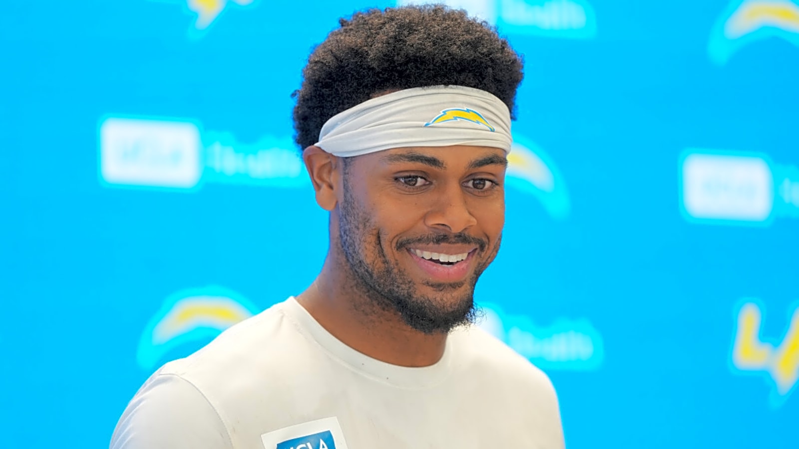 5 wide receivers the Los Angeles Chargers could sign during rookie Tre Harris&#39; holdout as training camp begins for Jim Harbaugh&#39;s team
