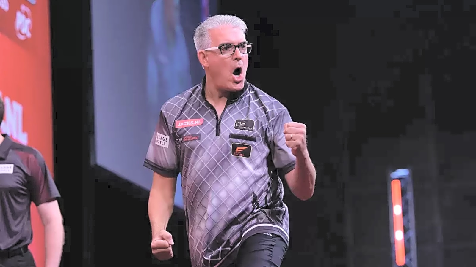 'You don’t understand, that guy’s playing top-10-in-the-world darts right now and you had him beat' – Jeff Smith looks back