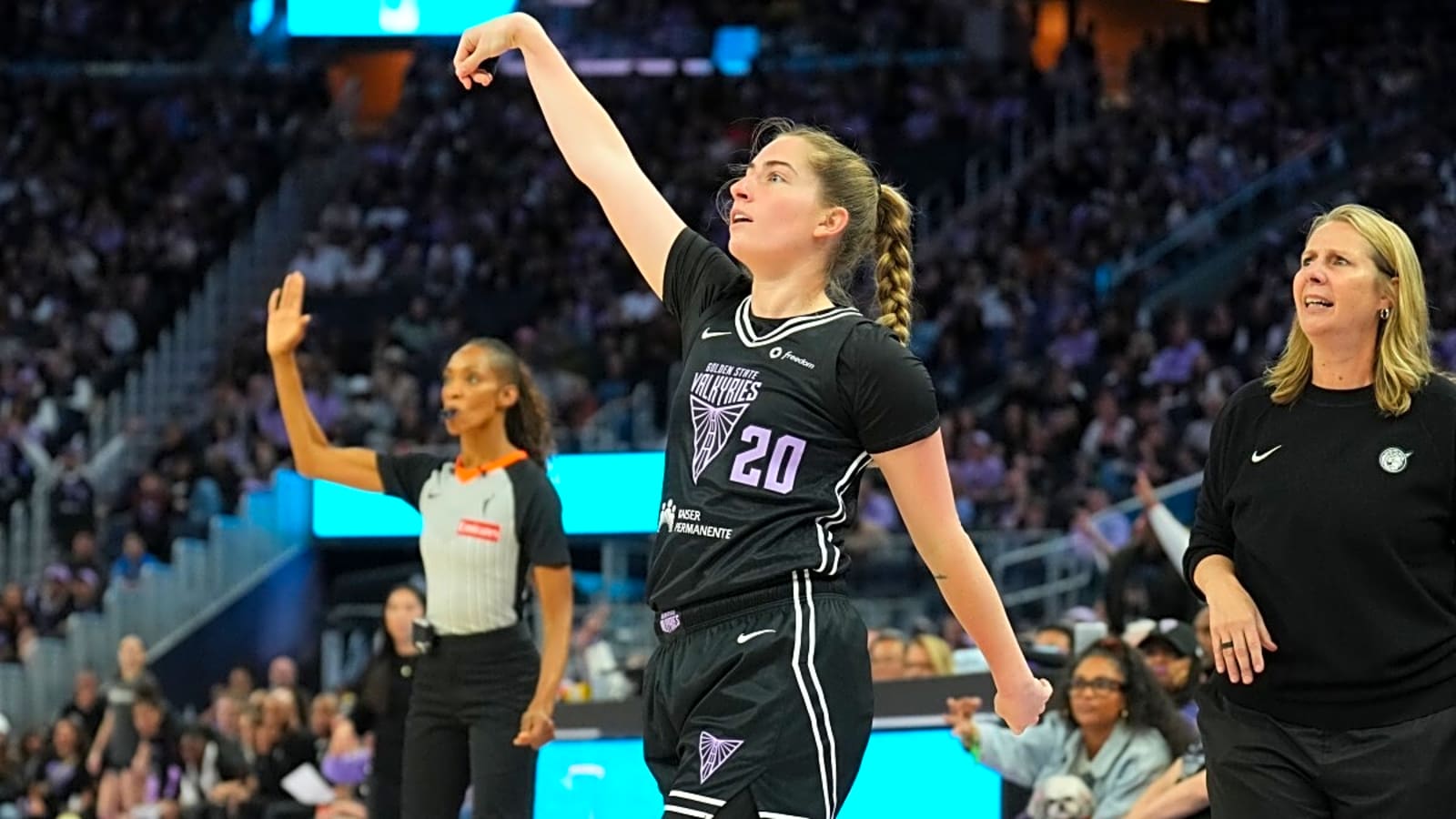 Kate Martin&#39;s Move Against Sophie Cunningham Leaves WNBA in Disbelief