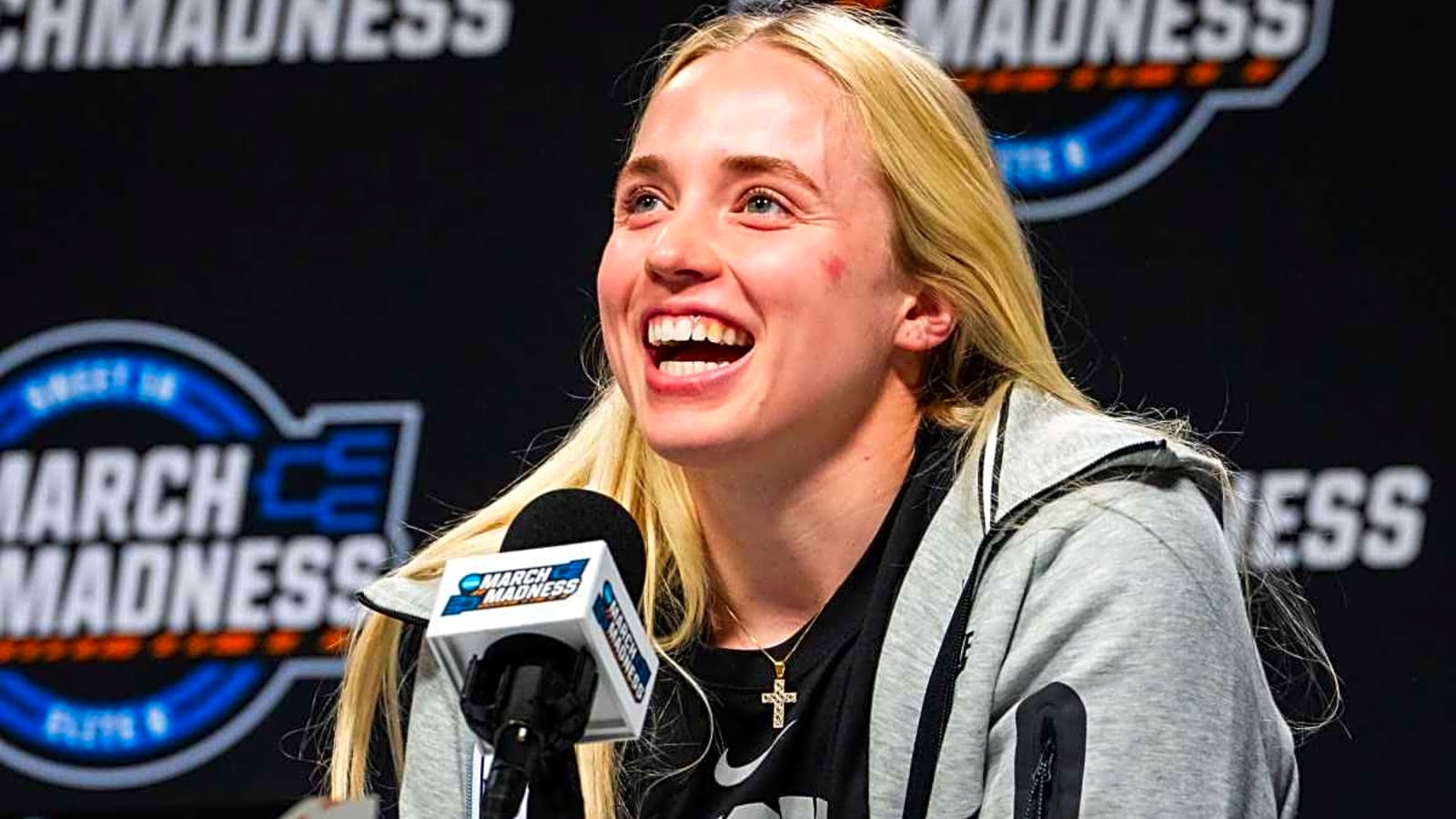 Hailey Van Lith hit the cover of SI Swim with social media reactions