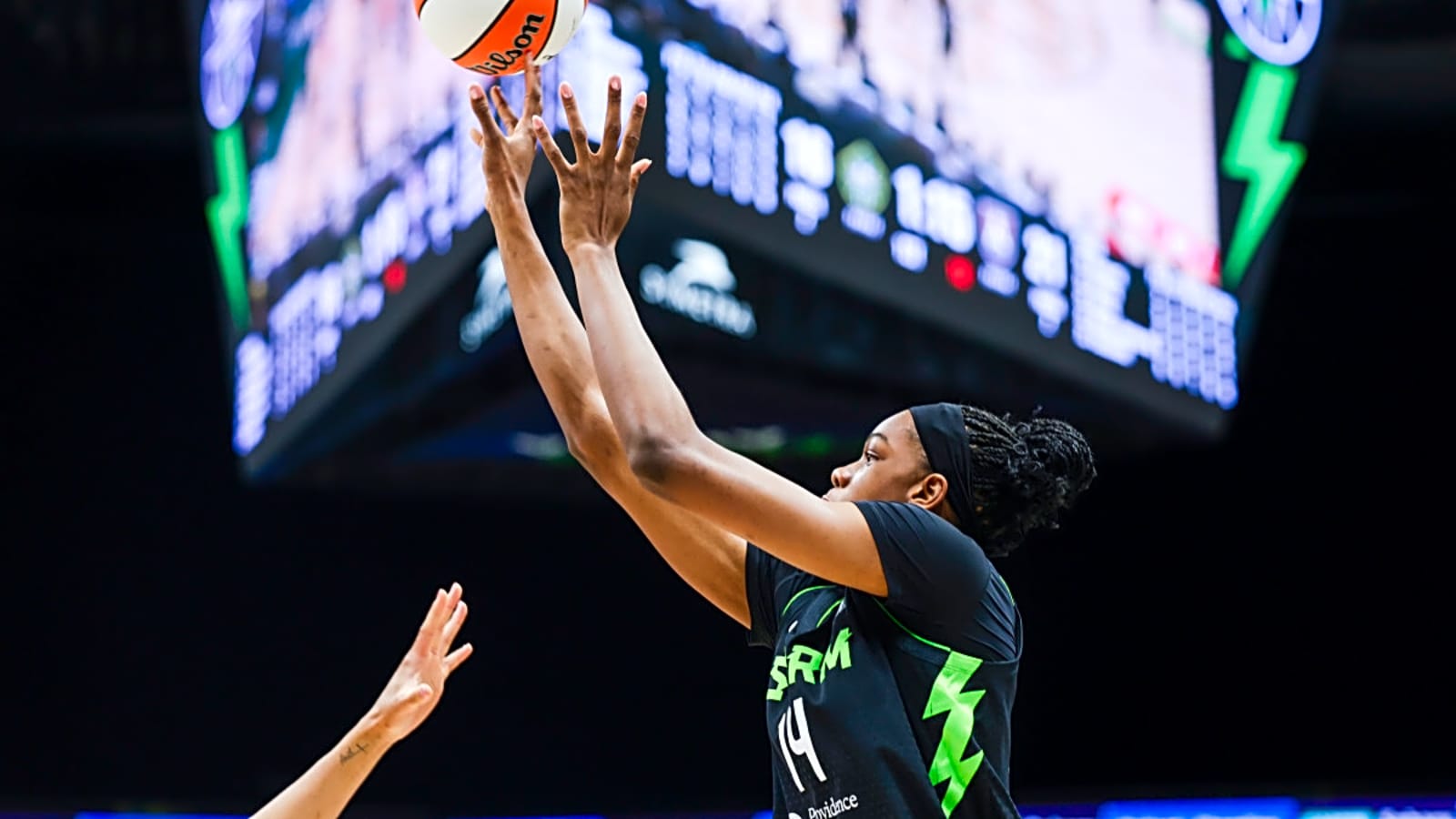 WNBA Rookie Makes History Against Angel Reese, Chicago Sky