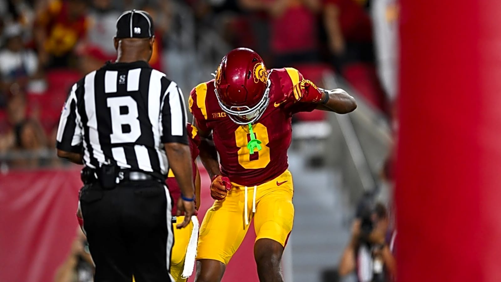 Four-star USC Target &#39;Happy&#39; With NIL Packaged Offered to Him, Insider Says