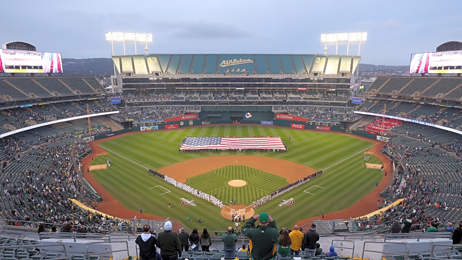 Prayers Pouring In After Former MLB Pitcher&#39;s Unexpected Death