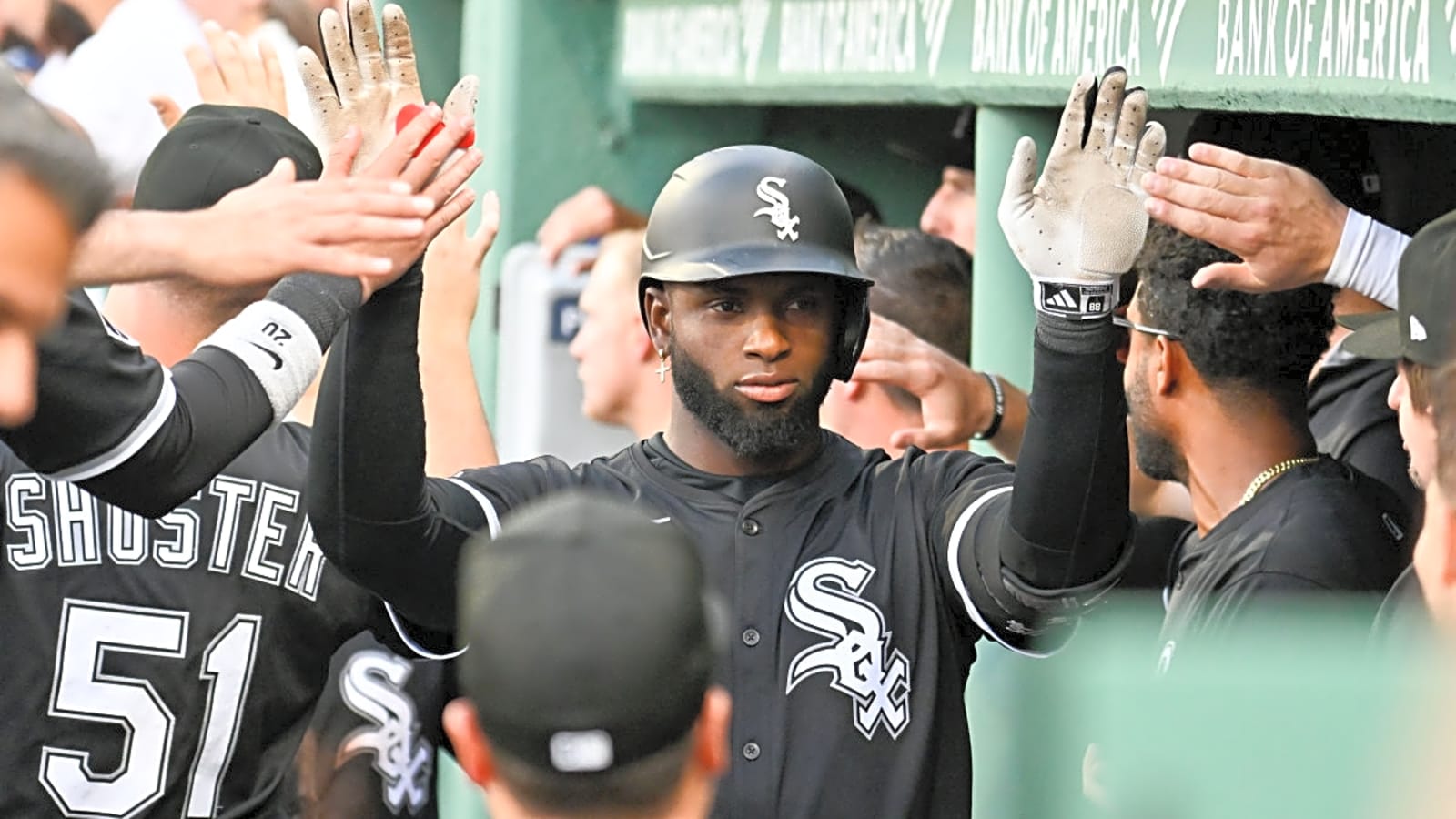 Luis Robert Jr. Activated, Tristan Gray Optioned by White Sox