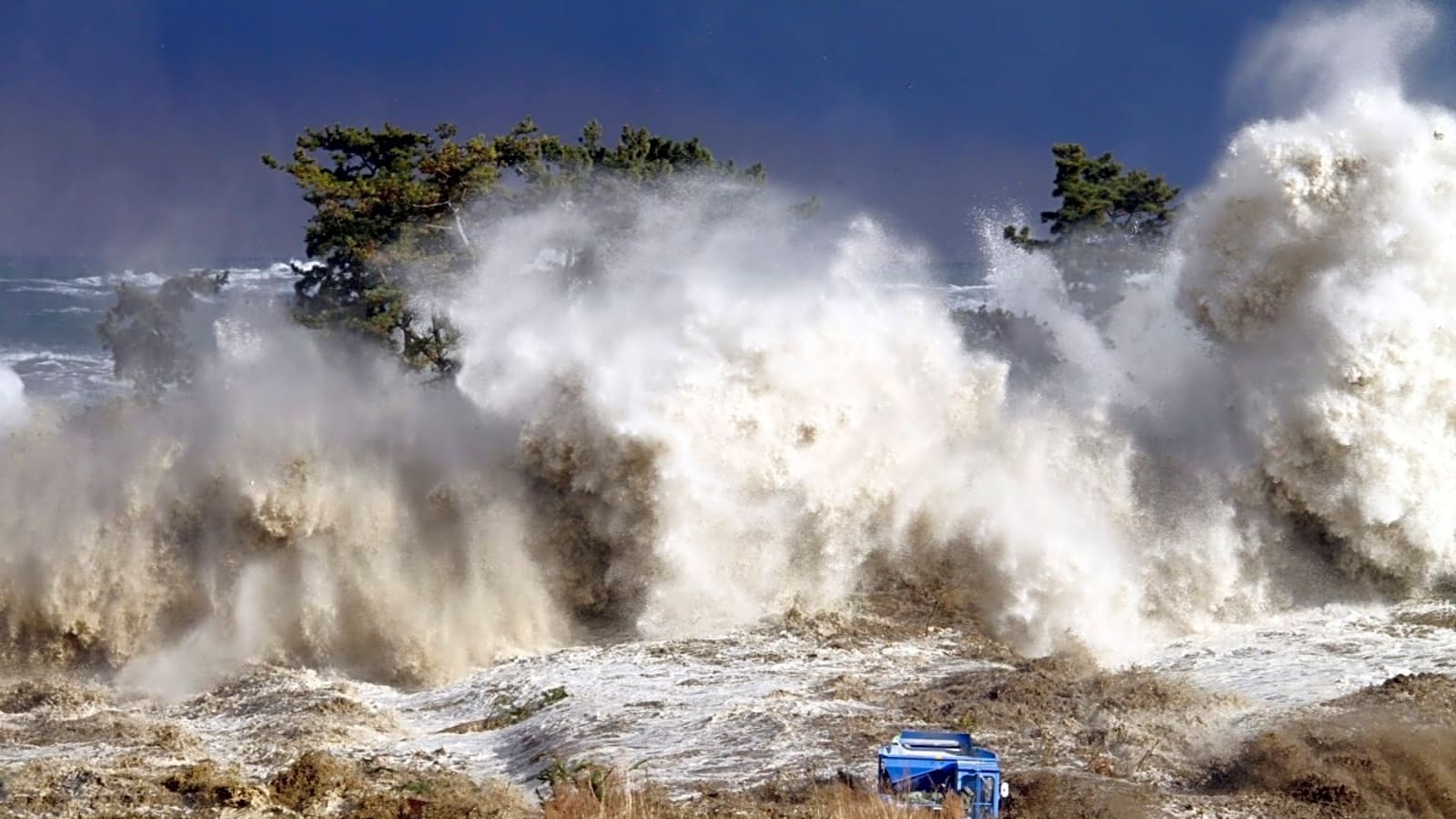 Psychic Predicts Devastating Tsunami on July 5th, 2025