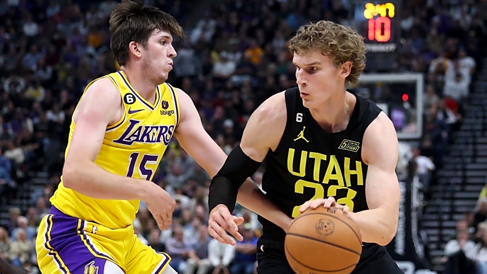 Lakers Fans Debate Whether They&#39;d Trade Austin Reaves For Lauri Markkanen