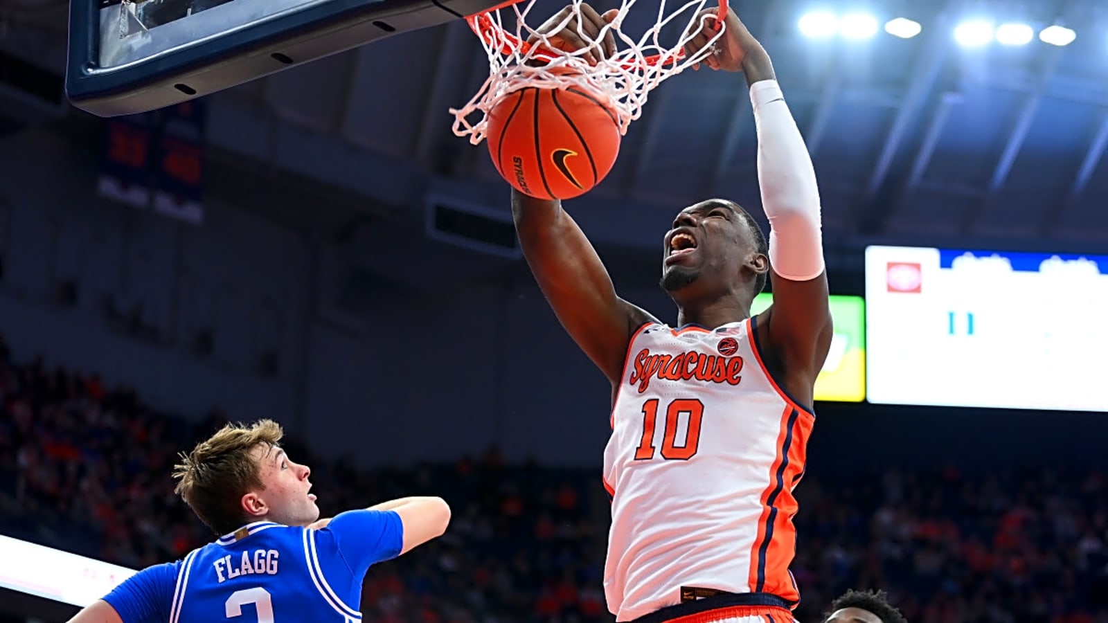 7’4 Center and Former Gonzaga Target Enters Transfer Portal