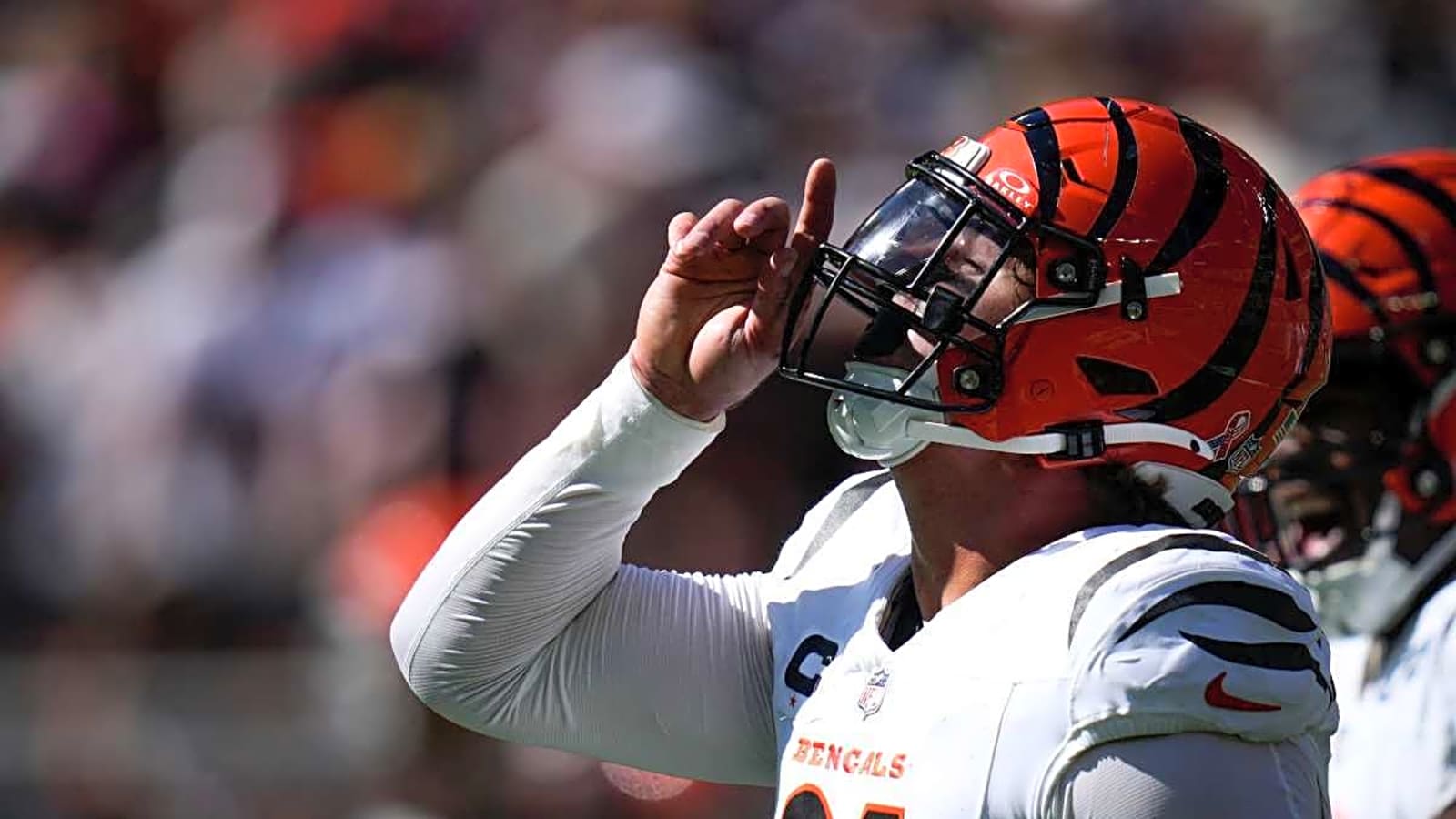 The NFL made the right decision in reviewing Trey Hendrickson&#39;s penalty that he hilariously mocked right after it happened