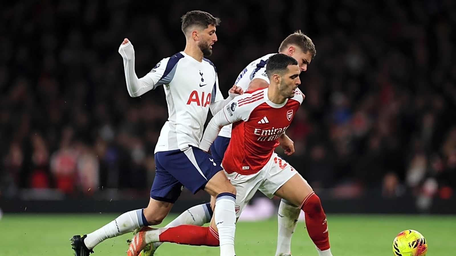 'As bad of a season' Darren Fletcher predicts Tottenham v Arsenal