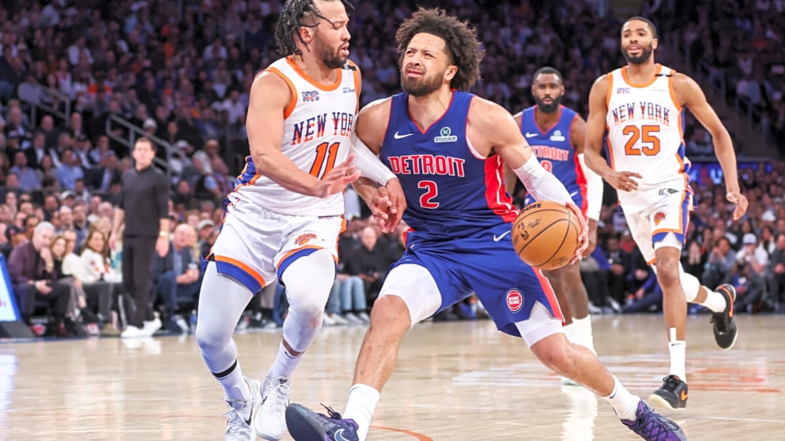 Pistons Predicted to Open Title Window With Blockbuster Trade For Bucks&#39; Champion