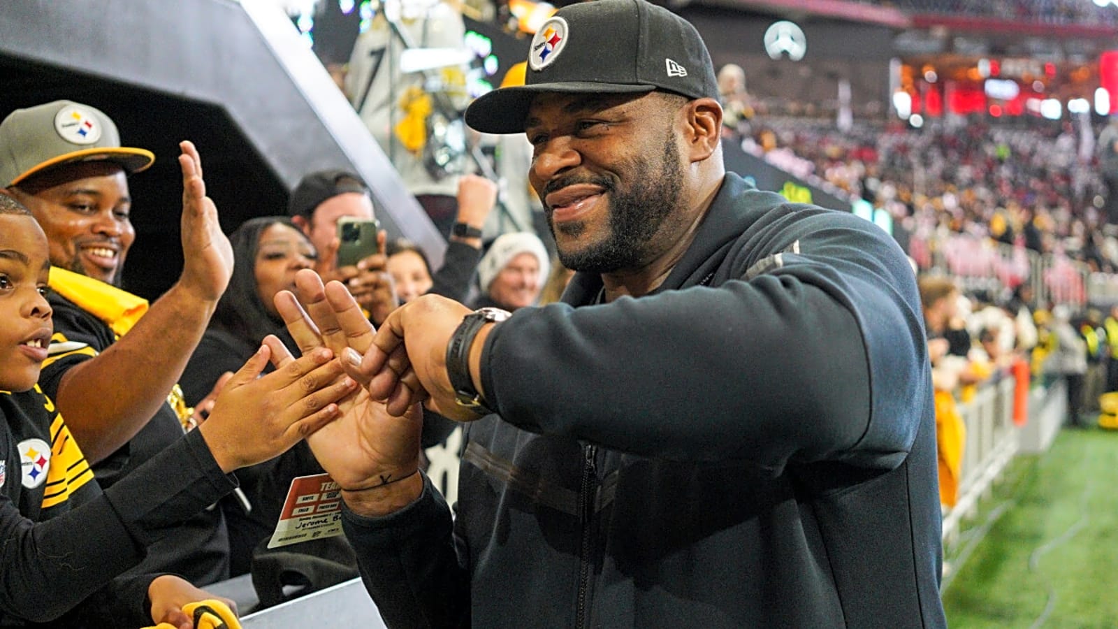 Congratulations Pouring In For NFL Legend Jerome Bettis