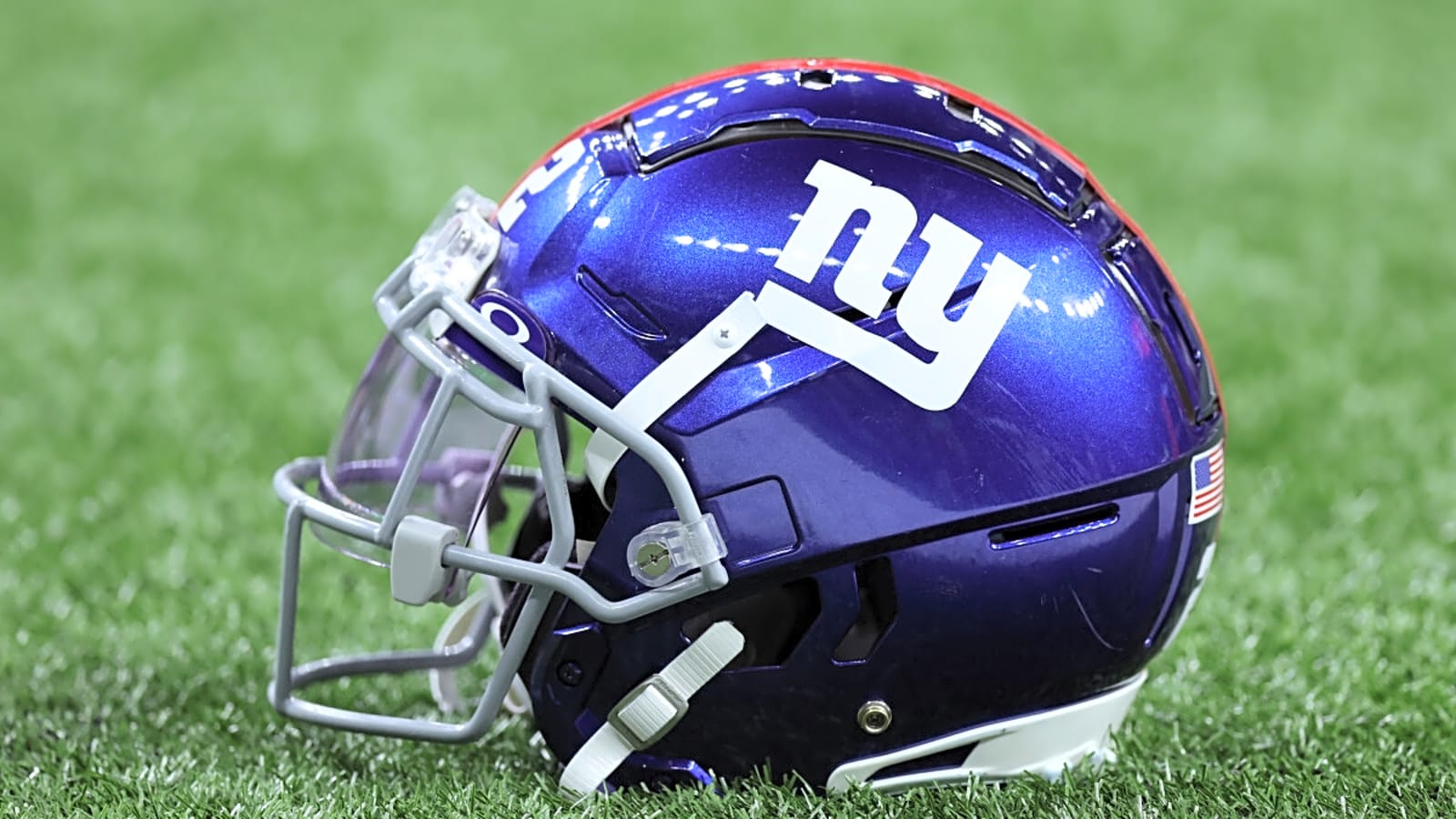 Former New York Giants first round pick and owner of a hilarious viral moment is retiring from the NFL as a member of the team