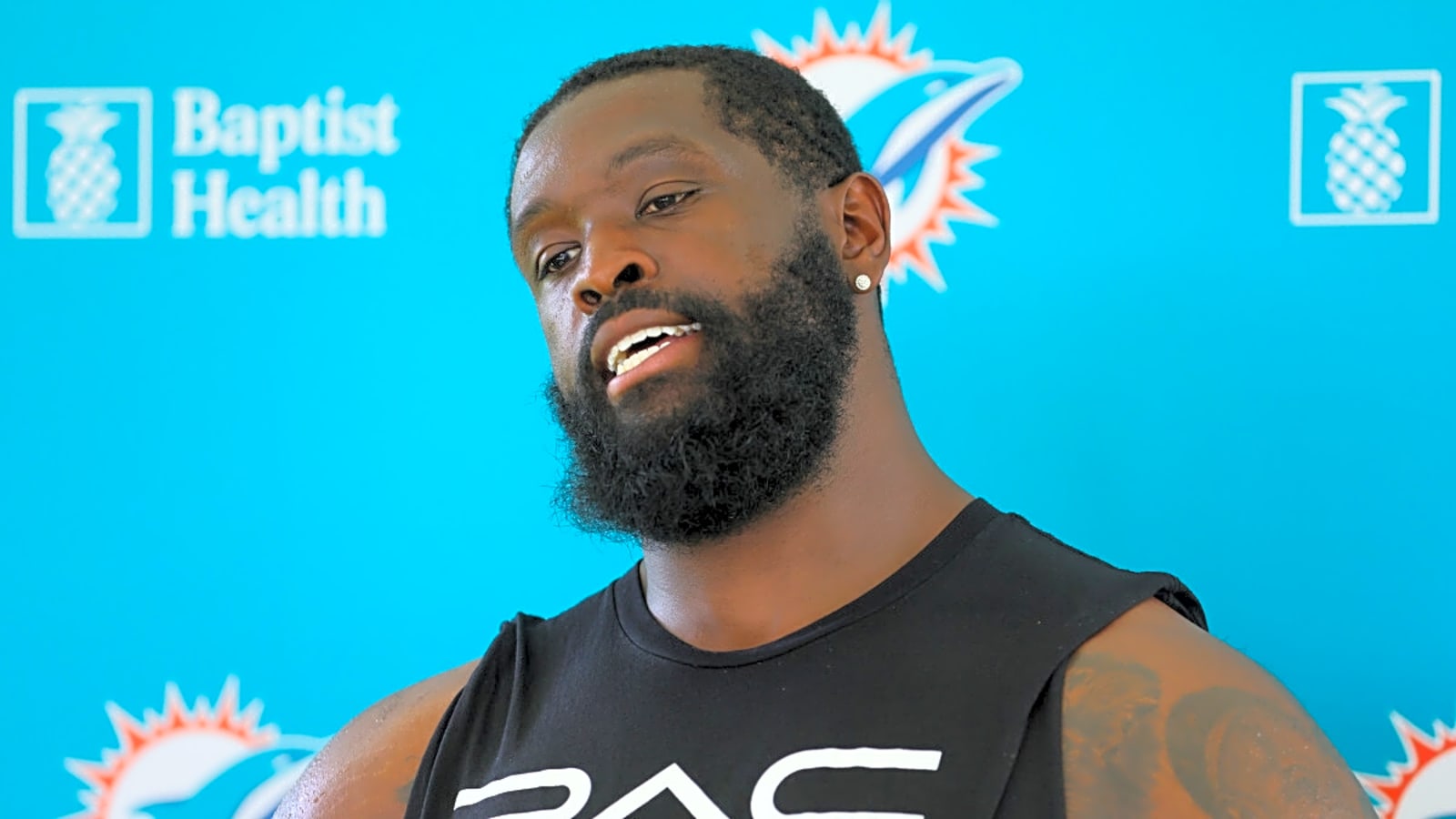 Dolphins Trade Idea Offers The Team New Terron Armstead Replacement