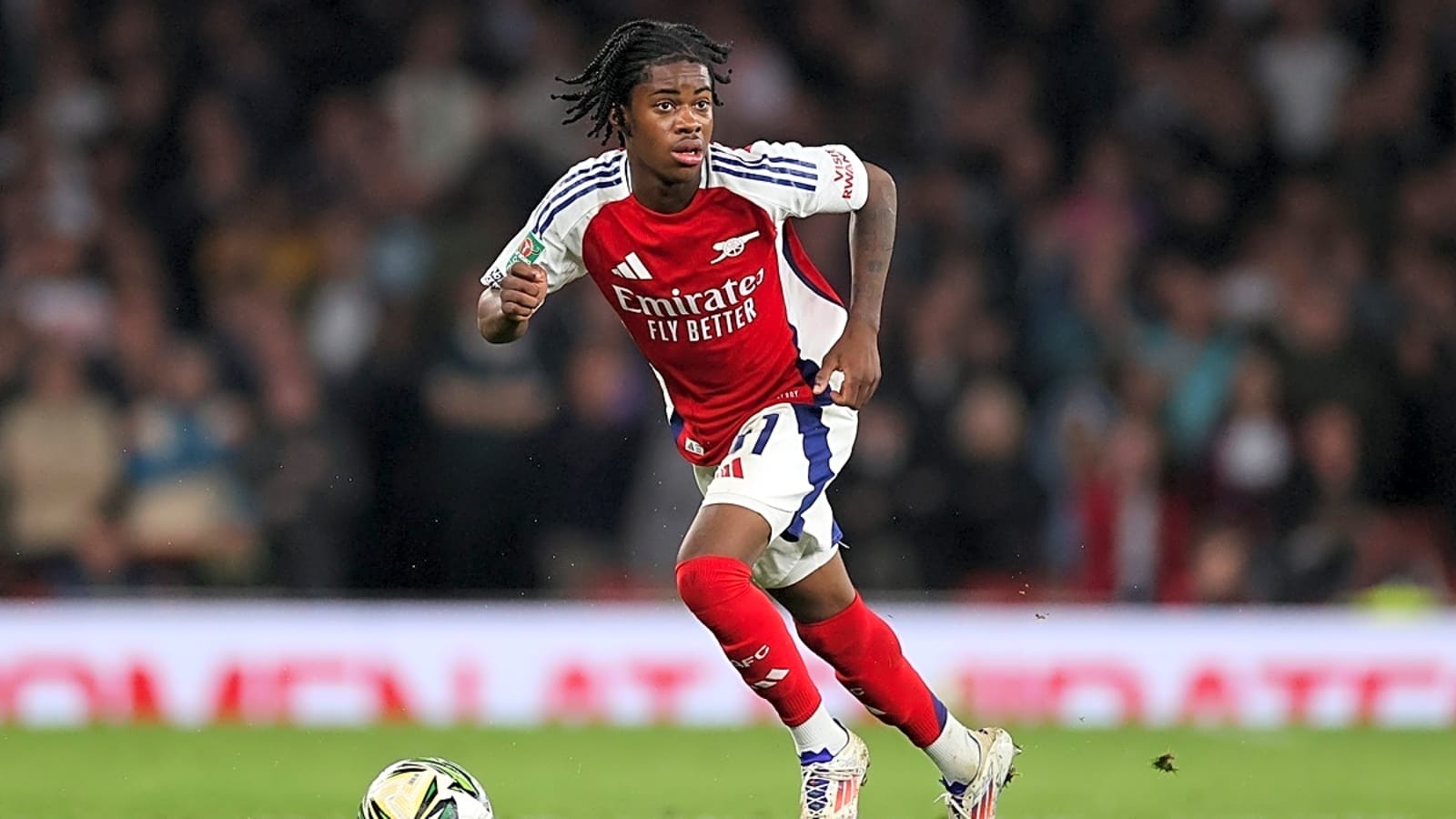 Two Arsenal youngsters drafted into first team training