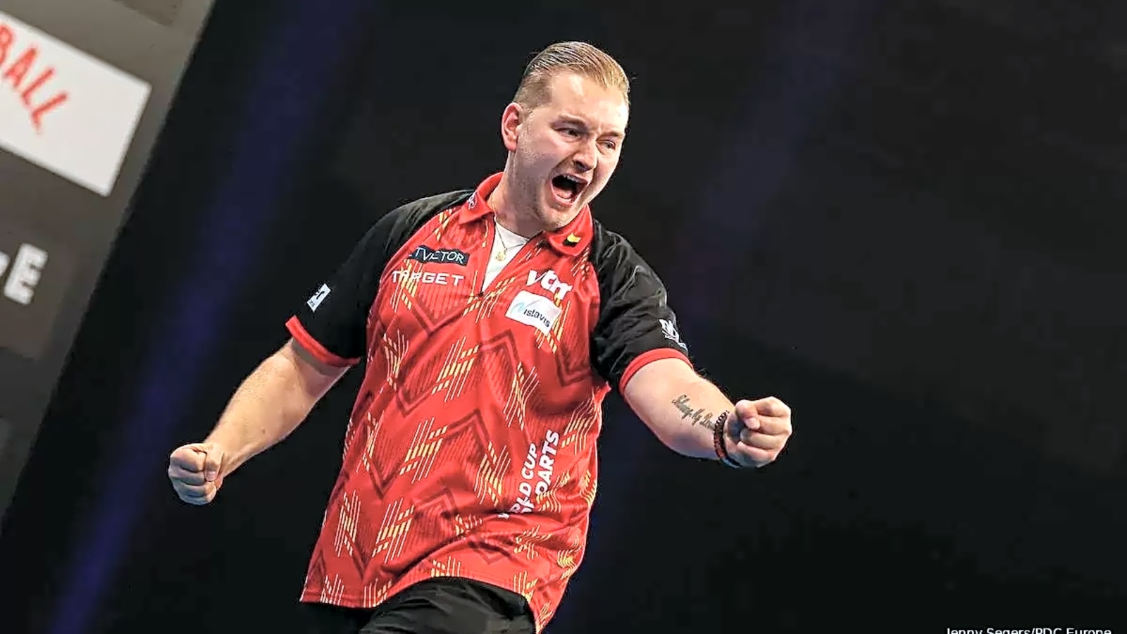 'Full-time pro life just isn’t right for me' - Dimitri van den Bergh to limit PDC appearances going forward