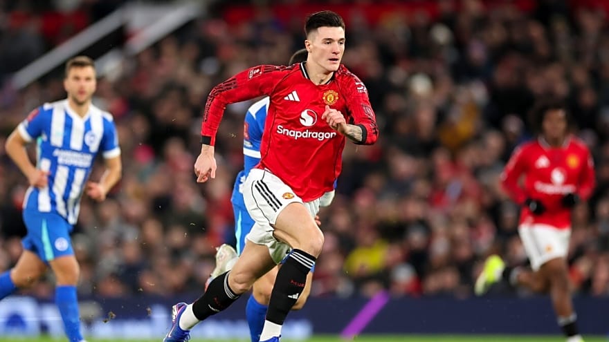 Man Utd summer signing names as one of the players who should be 'nowhere near' the starting XI