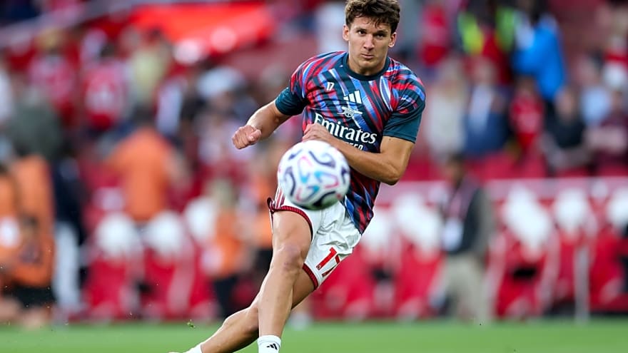 Arsenal sends message to Tzolis former club after his brilliant start