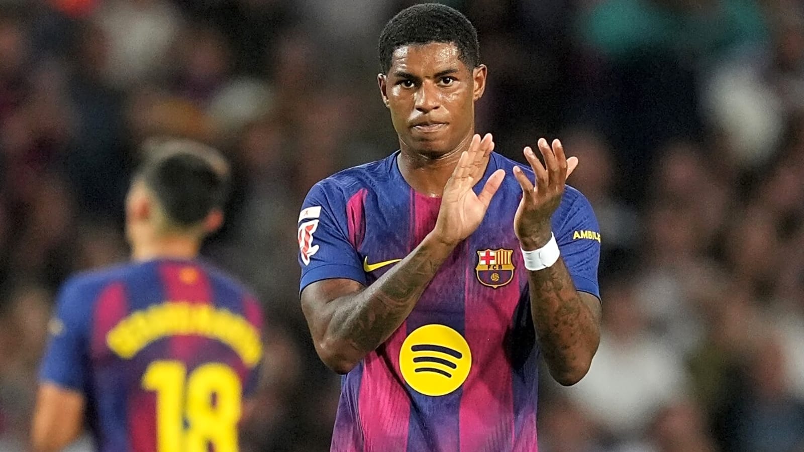 Fabrizio Romano: Man Utd star sending 'very clear messages' over transfer away from the club