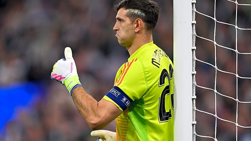 League leaders target experienced Aston Villa star to address soon to be vacant position