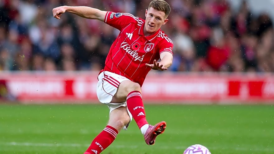 Sky Sports: Man City are 'in love' with midfielder wanted by Man United