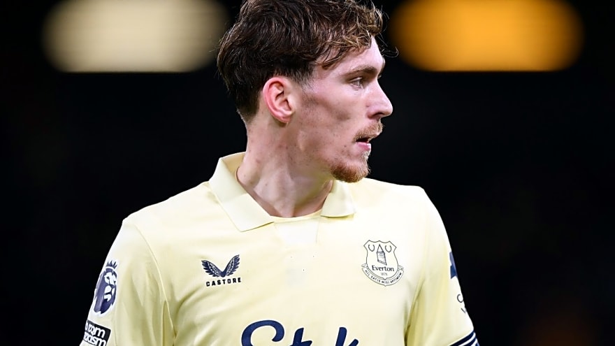 Report: Man United increasingly keen on surprise transfer swoop for Premier League star