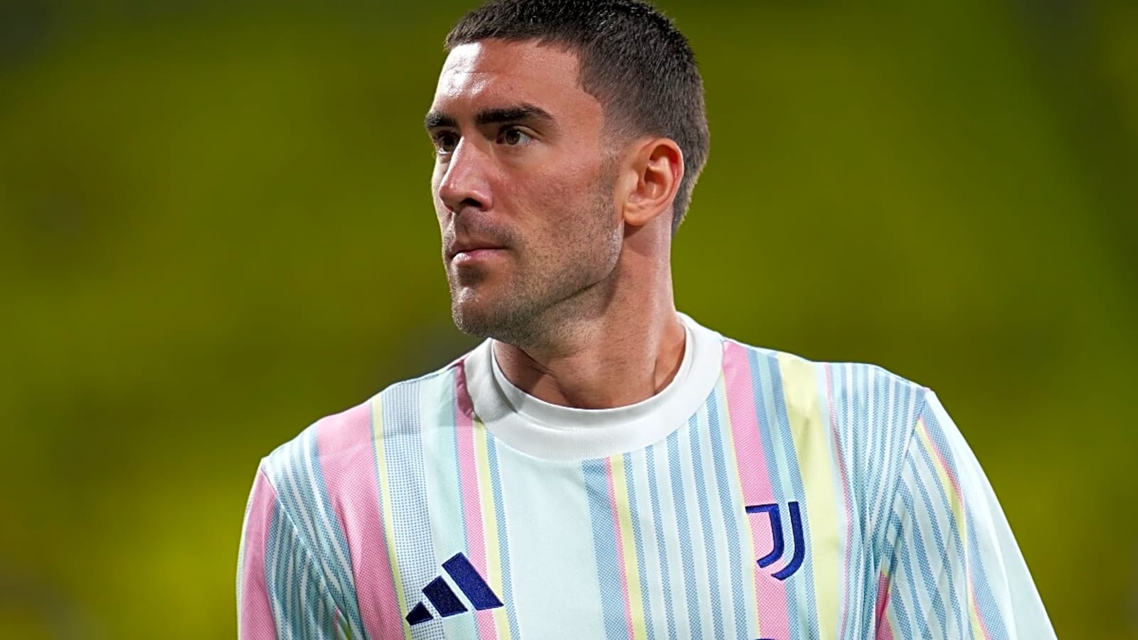 Journalist reveals striker’s reps 'are touching base' with Chelsea & Tottenham over transfer