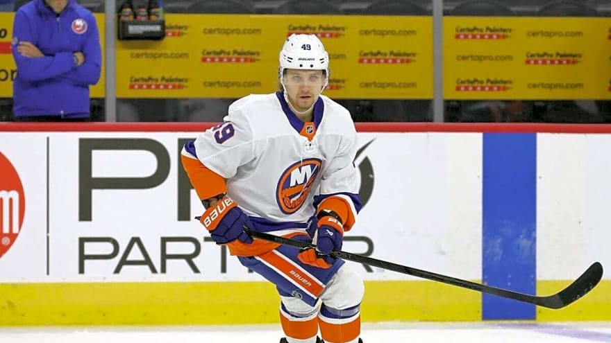 Max Shabanov Deserves a Second Chance With the Islanders 