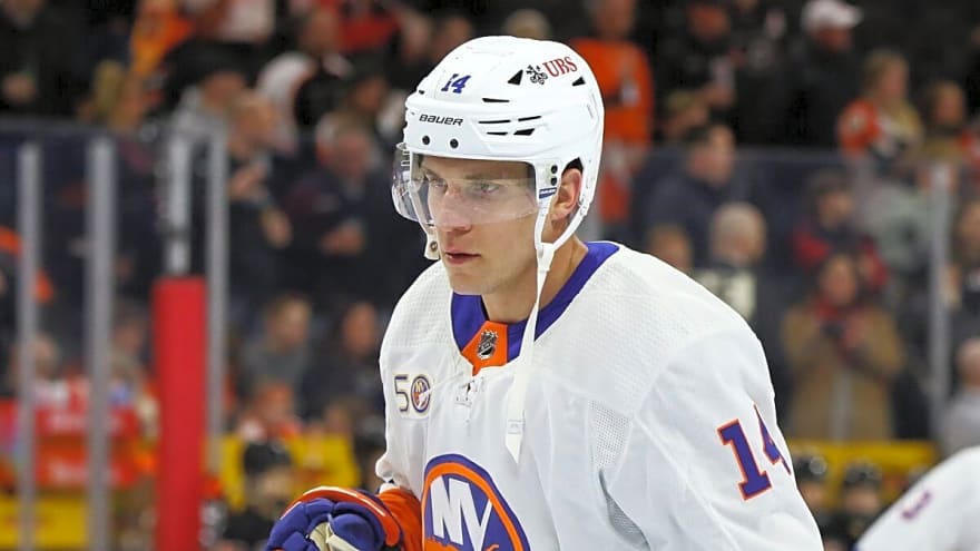 How Patrick Roy Is Transitioning the Islanders Into an Offensive Team