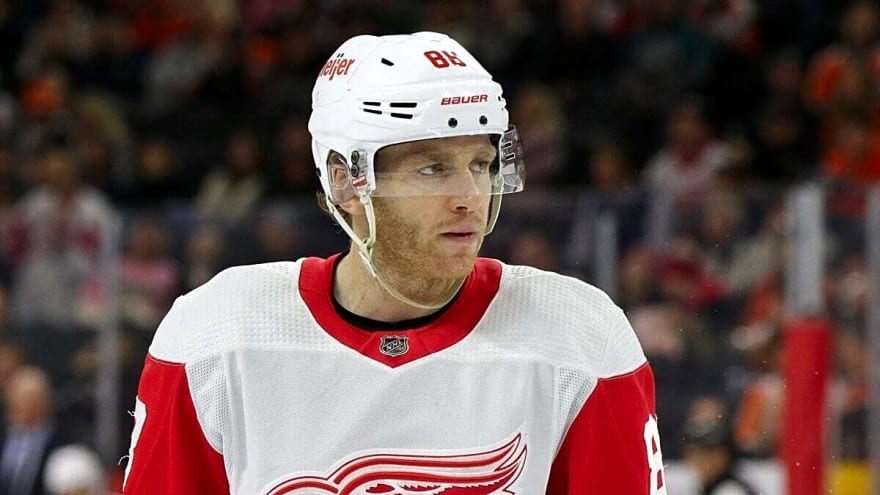 Final Free Agency Pieces Maple Leafs Could Add to Round Out the Roster