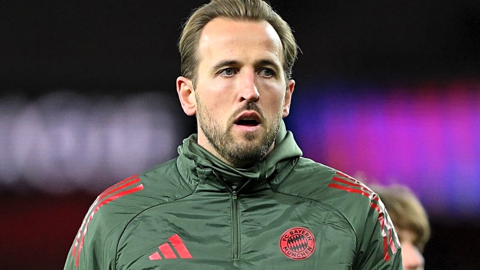 Bayern Munich start initial talks with attacker to ruin transfer plans of Man United