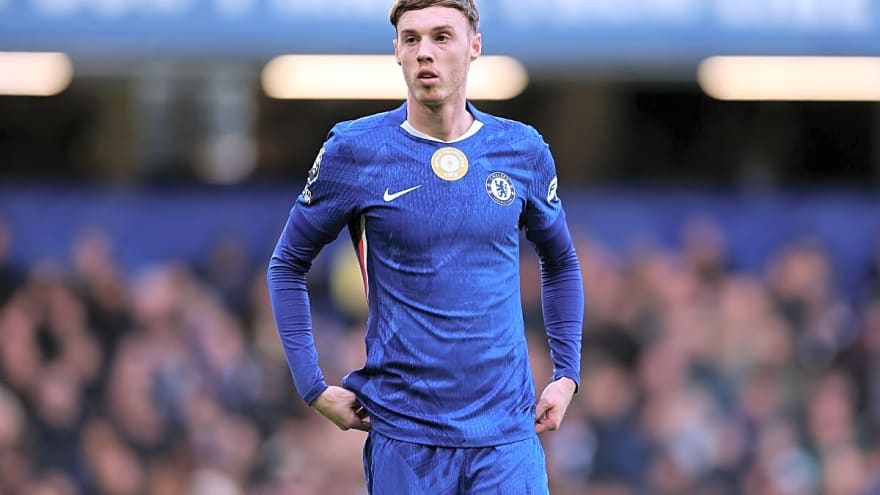 ‘Very, very happy to be here’ – Rosenior shuts down exit reports of Chelsea star