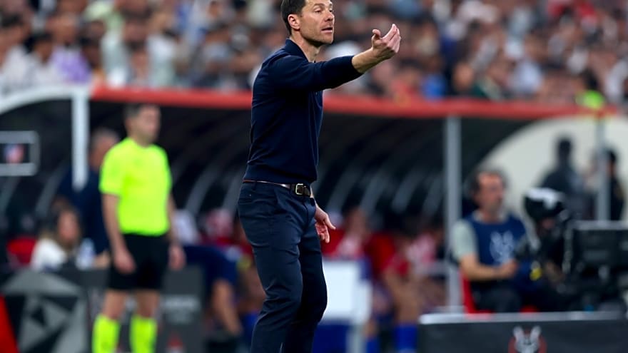 Wayne Rooney insists 'incredible' manager won’t get Man United job, names 'the one' ideal pick