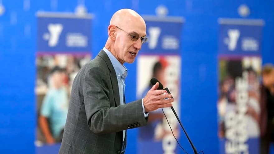 'So Damn Stupid': Adam Silver’s New Free-Throw Rule Faces Severe Backlash, Led by Bulls Icon